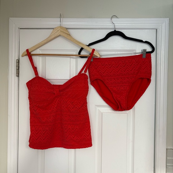 Catalina‎ Coral Crochet SwimSuit Top Medium and Small Bottom - Picture 1 of 10
